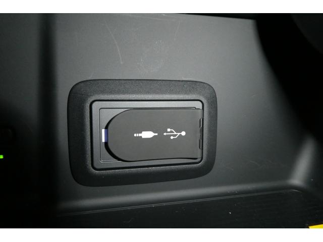 まるまるクリーン実施済！くるまるクリーンとは、内装のルームクリーンと外装のボディクリーンを合わせた本格洗浄するシステムです！専門の洗浄工場で各工程毎に洗浄・抗菌加工を施し、車をリフレッシュしてます！