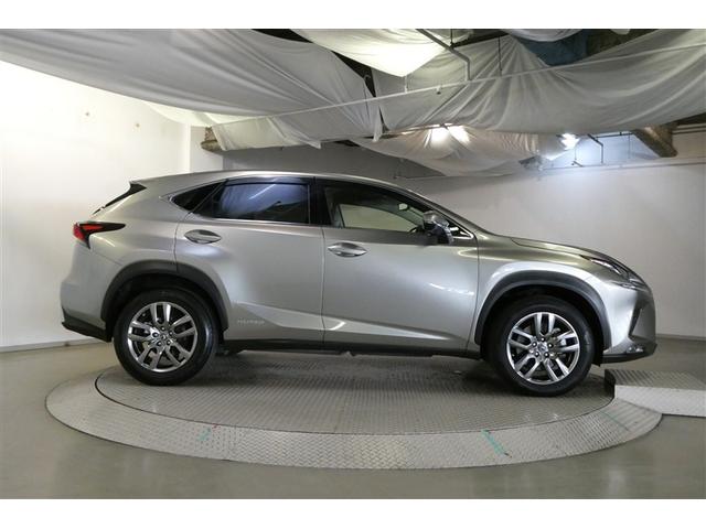 NX NX300h バージョンL 電動パワーシート 地デジ AC100V 黒革シート AUX エアコン ナビ&TV LEDライト Bカメラ アルミ エアバッグ ABS 横滑り防止機能 キーレス ETC スマートキー メモリーナビ(5枚目)