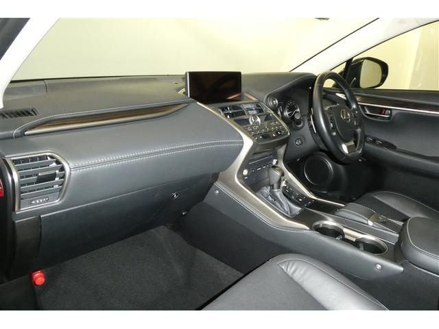 ＮＸ ＮＸ３００　バージョンＬ　ナビＴＶ　衝突被害軽減　Ｓキー　キーレス　ＥＴＣ車載器　本革シート　ＡＣ１００Ｖ電源　アルミホイール　地デジ　ミュージックプレイヤー接続可　クルコン　ＤＶＤ再生　メモリーナビ　ＬＥＤヘッド（12枚目）