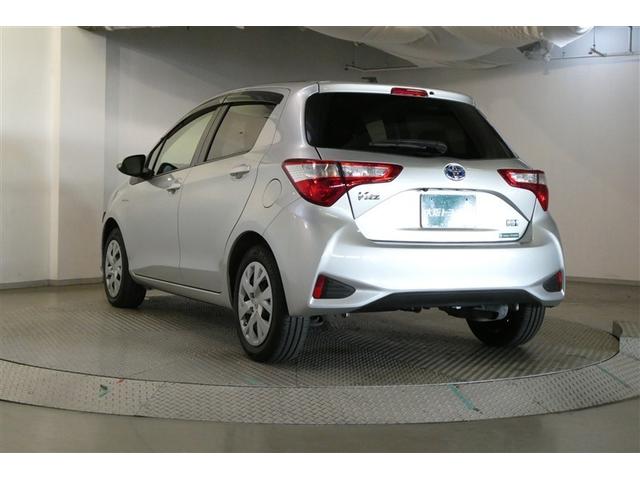 ヴィッツ ハイブリッドU バックガイドモニター 衝突軽減システム 地デジ LEDヘッドライト DVD再生可 ETC オートエアコン クルーズコントロール メモリナビ エアバッグ キーフリー 横滑り防止機能 イモビライザー(6枚目)