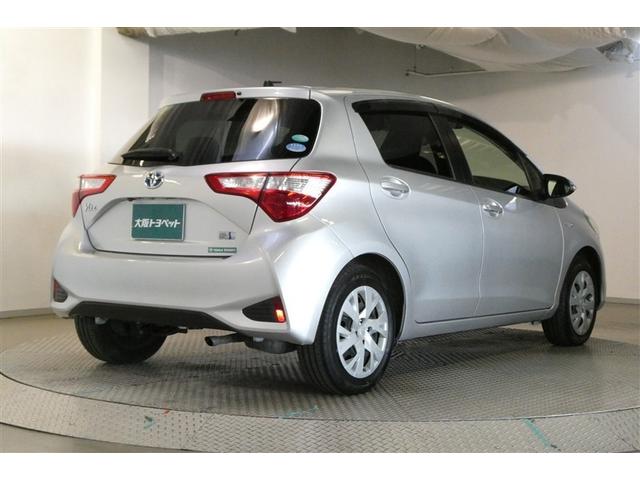 ヴィッツ ハイブリッドU バックガイドモニター 衝突軽減システム 地デジ LEDヘッドライト DVD再生可 ETC オートエアコン クルーズコントロール メモリナビ エアバッグ キーフリー 横滑り防止機能 イモビライザー(8枚目)