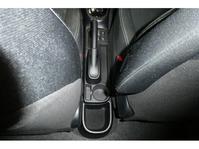 ヴィッツ ハイブリッドU バックガイドモニター 衝突軽減システム 地デジ LEDヘッドライト DVD再生可 ETC オートエアコン クルーズコントロール メモリナビ エアバッグ キーフリー 横滑り防止機能 イモビライザー(31枚目)