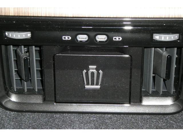 レザーシート　ＬＥＤヘッドライト　地デジＴＶ　ＡＢＳ　ＡＣ１００Ｖ　パワーシート　バックモニタ　スマートキ　ＥＴＣ　ドライブレコーダー　アルミホイール　エアコン　盗難防止装置　メモリーナビ　認定中古車