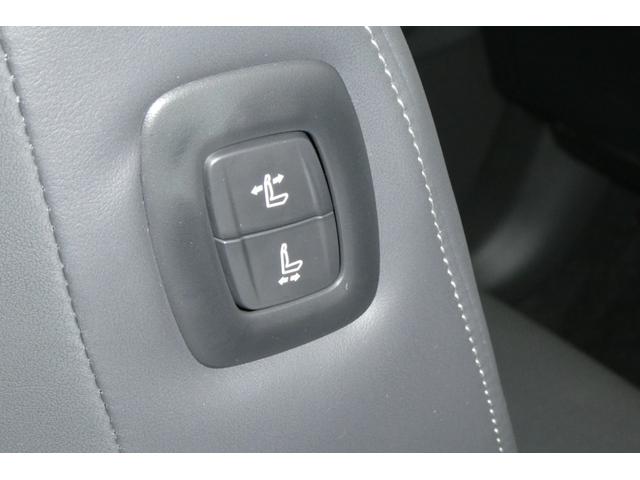 レザーシート　ＬＥＤヘッドライト　地デジＴＶ　ＡＢＳ　ＡＣ１００Ｖ　パワーシート　バックモニタ　スマートキ　ＥＴＣ　ドライブレコーダー　アルミホイール　エアコン　盗難防止装置　メモリーナビ　認定中古車