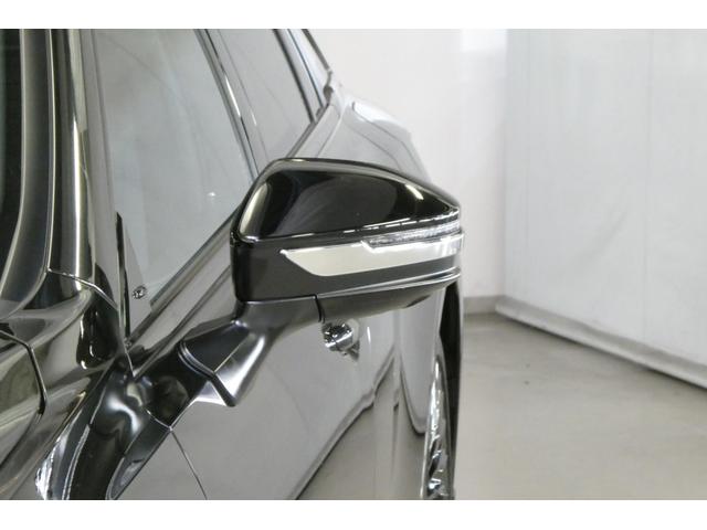 レザーシート　ＬＥＤヘッドライト　地デジＴＶ　ＡＢＳ　ＡＣ１００Ｖ　パワーシート　バックモニタ　スマートキ　ＥＴＣ　ドライブレコーダー　アルミホイール　エアコン　盗難防止装置　メモリーナビ　認定中古車