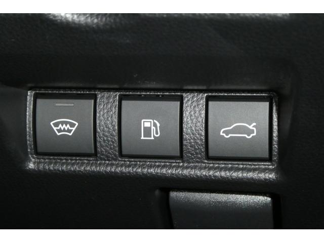 レザーシート　ＬＥＤヘッドライト　地デジＴＶ　ＡＢＳ　ＡＣ１００Ｖ　パワーシート　バックモニタ　スマートキ　ＥＴＣ　ドライブレコーダー　アルミホイール　エアコン　盗難防止装置　メモリーナビ　認定中古車