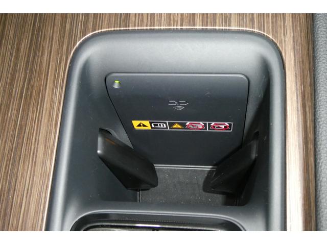 レザーシート　ＬＥＤヘッドライト　地デジＴＶ　ＡＢＳ　ＡＣ１００Ｖ　パワーシート　バックモニタ　スマートキ　ＥＴＣ　ドライブレコーダー　アルミホイール　エアコン　盗難防止装置　メモリーナビ　認定中古車