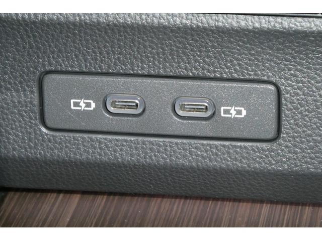 当社自慢の洗浄・商品化技術で外装各部見えないところまで丸ごと洗浄したＵ−Ｃａｒをお客様へご提供します。すみずみまで徹底的にピカピカ仕上げ。