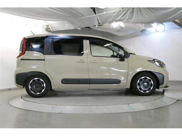 シエンタ Ｚ　Ｗ電動ドア　フルフラット　ナビ　イモビ　クルーズＣ　ＬＥＤヘッドランプ　ＥＴＣ　Ｓキー　横滑り防止機能　メモリーナビ　パワーウィンドウ　エアバック　ＡＢＳ　ドラレコ　カーテンエアバック　ウォークスルー（5枚目）