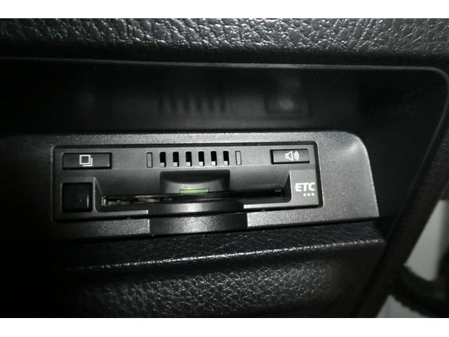 ノア ハイブリッドSi ダブルバイビー エアロ LEDヘッドライト クルコン 横滑り防止装置 盗難防止システム エアバッグ アルミ メモリ-ナビ スマキー Wエアコン ABS ナビ&TV デュアルエアバッグ ETC DVD パワーウインドウ(32枚目)