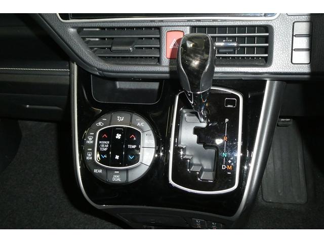 操作しやすいシフトレバーです♪