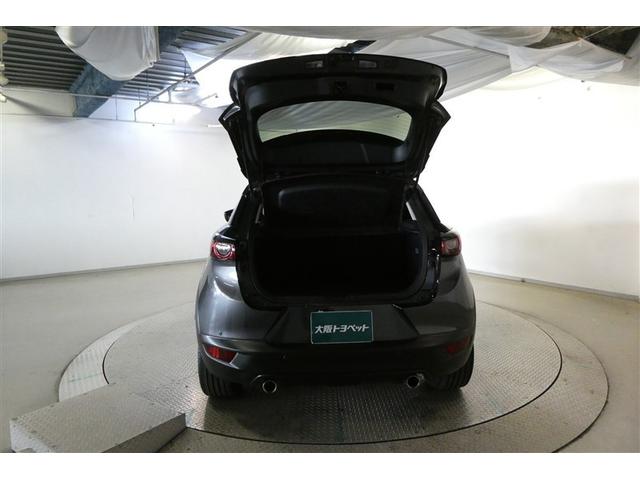 バックドアを開けた状態です☆