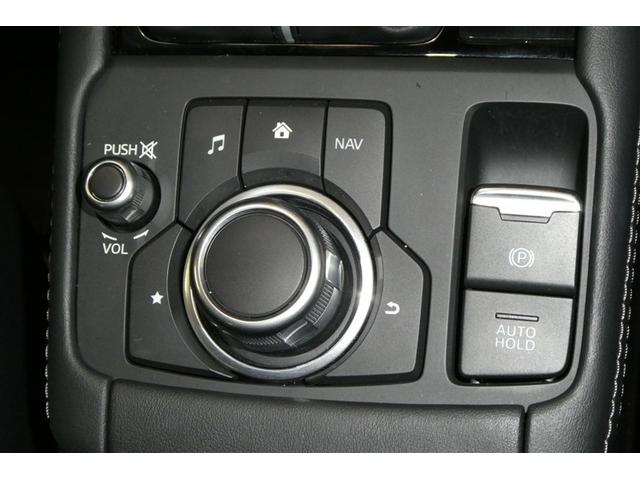 電動パーキングブレーキ＆ブレーキホールド☆ＨＯＬＤスイッチを押しシステムＯＮの状態にしておくことで渋滞や信号待ちなどでブレーキを踏んで停止した時保持してくれる。