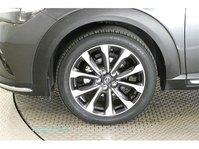 お洒落はやっぱり足元からですネ♪純正アルミホイールが装着されております。