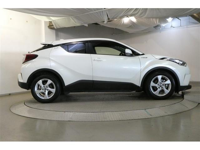 C-HR S LEDパッケージ スマートキー&プッシュスタート 地デジ LEDヘッド オ-トエアコン WSRS キーレスエントリー ナビTV 横滑り防止 クルーズコントロール イモビライザー アルミホイール DVD ETC ABS(5枚目)