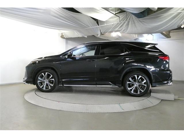 ＲＸ ＲＸ４５０ｈＬ　インテリキー　バックモニター　クルーズコントロール　メモリナビ　３列シート　キーレスエントリー　横滑り防止装置　ミュージックプレイヤー接続可　ＡＷＤ　Ｐシート　ムーンルーフ　ＬＥＤヘッド　本革シート（4枚目）