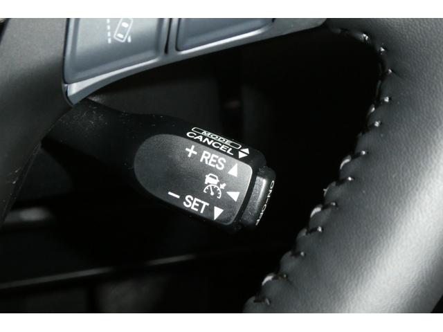 ハリアー プレミアム　大型サンルーフ　カーテンエアバッグ　クルーズＣ　Ｂカメラ　電動パワーシート　ＬＥＤライト　メモリナビ　横滑り防止機能　オートエアコン　Ａストップ　エアバッグ　ＡＷ　ＤＶＤ再生可パワーウィンドウ　認定車（49枚目）