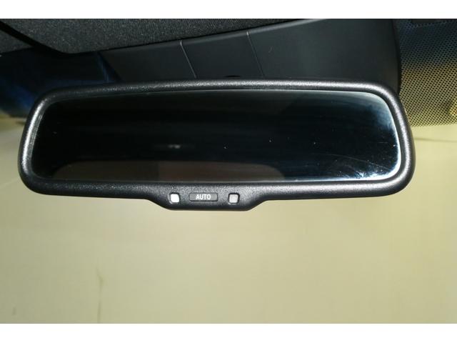 ハリアー プレミアム　大型サンルーフ　カーテンエアバッグ　クルーズＣ　Ｂカメラ　電動パワーシート　ＬＥＤライト　メモリナビ　横滑り防止機能　オートエアコン　Ａストップ　エアバッグ　ＡＷ　ＤＶＤ再生可パワーウィンドウ　認定車（53枚目）