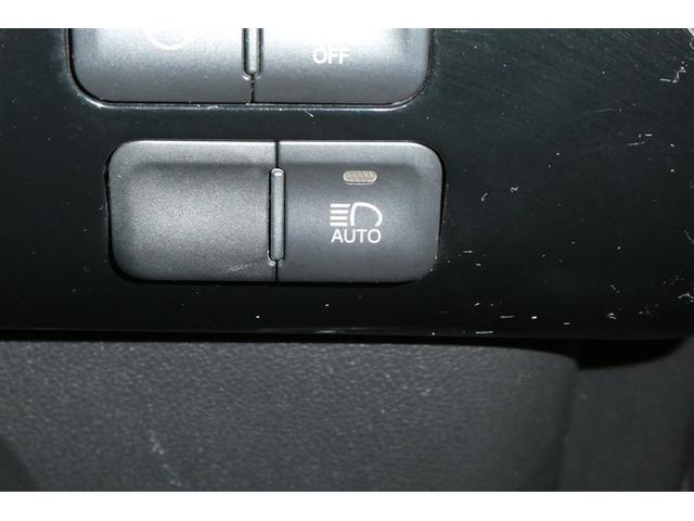 プリウス Ｓセーフティプラス　衝突回避システム　Ｂモニター　ＬＥＤライト　クルコン　ＥＴＣ装備　スマートＫＥＹ　ナビＴＶ　イモビライザー　横滑り防止機能　ＰＷ　カーテンエアバッグ　キーレスエントリー　オ－トエアコン　アルミ　ＡＢＳ（24枚目）