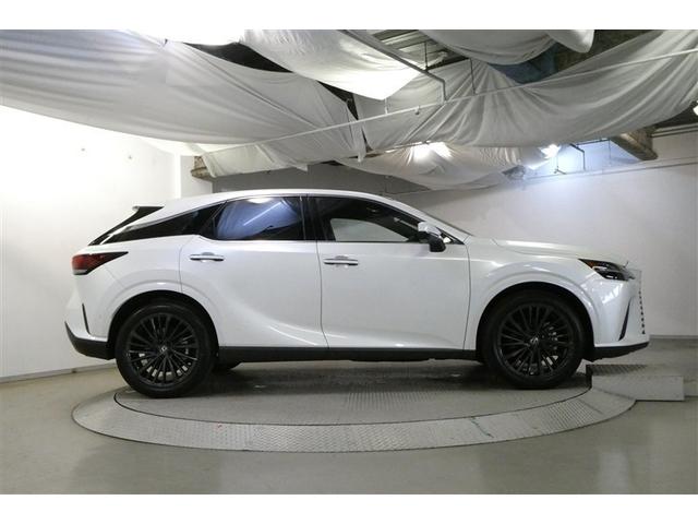 ＲＸ ＲＸ３５０　バージョンＬ　パワーシート　ＥＴＣ　パノラマムーンルーフ　フルセグ　アイドリングストップ　エアコン　クルコン　バックモニター　ＬＥＤライト　安全装置　横滑り防止機能　メモリーナビ　フルセグ　本革シート５人乗スマーキ（5枚目）