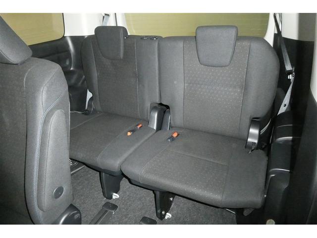 �R��ڃV�[�g���Ђ�т�Ƃ����X�y�[�X���m�ۂ��Ă��܂��B��l���ł̂��o�������΂�����ł��I