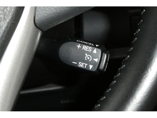 �������H����葬�x�ő��s�ł���N���[�Y�R���g���[�����t���Ă��܂���