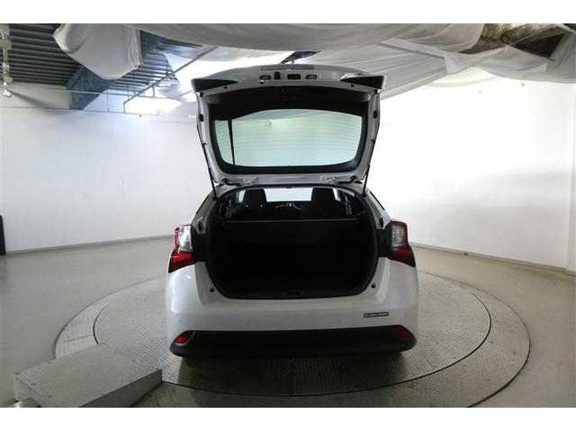 プリウス Ａ　衝突軽減ブレーキシステム　Ｂモニタ　ＬＥＤヘッド　クルーズコントロール　セキュリティー　スマートキー　パワーステアリング　Ｐシート　ＥＴＣ　アルミホイル　オートエアコン　ＳＲＳ　ＡＢＳ　キーレス（9枚目）