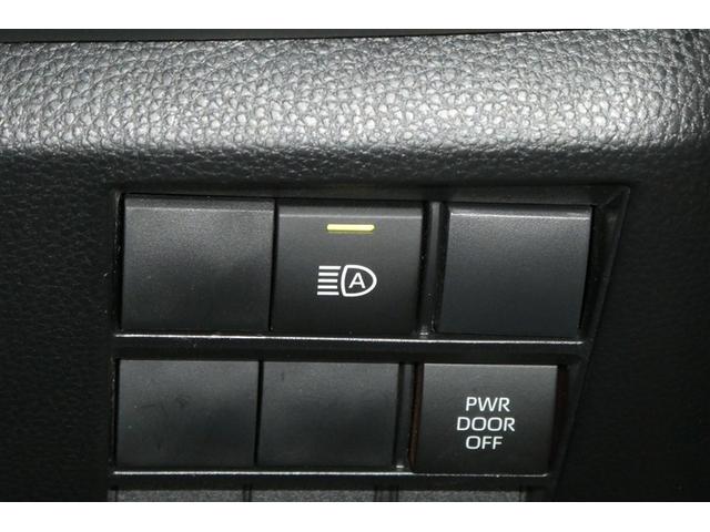 �I�[�g�}�`�b�N�n�C�r�[���Ƃ́A��s�Ԃ�Ό��Ԃ̃��C�g��F�����A�n�C�r�[���ƃ��[�r�[���������Ő؂�ւ���@�\�ł��B�铹�̎��E���m�ۂ��܂��B�ڍׂ͔̔��X�X�^�b�t�܂ł������˂��������B