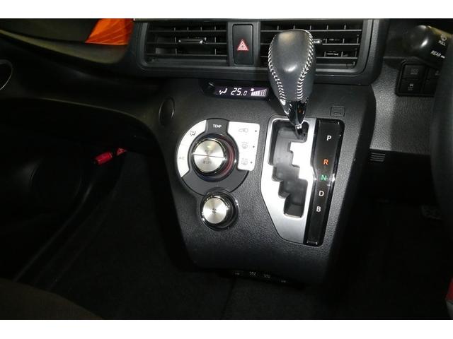 シエンタ ハイブリッドＧ　クエロ　点検記録簿　地デジＴＶ　盗難防止　横滑り防止　ＬＥＤライト　クルコン　スマートキー　ＥＴＣ　バックモニタ　ＤＶＤ　オ－トエアコン　メモリ－ナビ　エアバッグ　３列シート　ナビ＆ＴＶ　ＡＢＳ（30枚目）