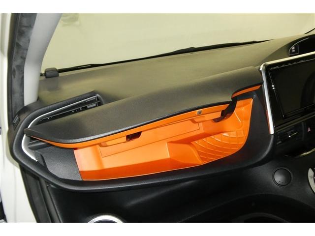 シエンタ ハイブリッドＧ　クエロ　点検記録簿　地デジＴＶ　盗難防止　横滑り防止　ＬＥＤライト　クルコン　スマートキー　ＥＴＣ　バックモニタ　ＤＶＤ　オ－トエアコン　メモリ－ナビ　エアバッグ　３列シート　ナビ＆ＴＶ　ＡＢＳ（31枚目）