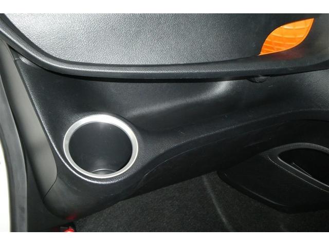 シエンタ ハイブリッドＧ　クエロ　点検記録簿　地デジＴＶ　盗難防止　横滑り防止　ＬＥＤライト　クルコン　スマートキー　ＥＴＣ　バックモニタ　ＤＶＤ　オ－トエアコン　メモリ－ナビ　エアバッグ　３列シート　ナビ＆ＴＶ　ＡＢＳ（32枚目）