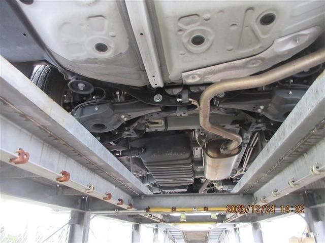 ヴェルファイア ２．５Ｚ　ゴールデンアイズ　ＥＴＣ付き　地デジ　Ｂカメラ　両側自動ドア　ＡＣ１００Ｖ　オートクルーズ　ＬＥＤヘッドランプ　アルミ　３列シート　ミュージックプレイヤー接続可　サイドエアバッグ　キーレス　リアエアコン　横滑り防止装置（40枚目）