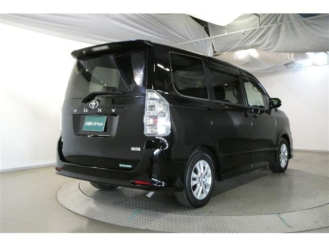 ヴォクシー ＺＳ　Ｗエアバック　地デジＴＶ　ダブルエアコン　キーフリー　フルフラット　ＰＳ　ナビ＆ＴＶ　運転席エアバッグ　Ｂモニタ－　パワーウィンドウ　ウォークスルー　ＨＤＤナビ　ＡＢＳ　アルミホイール　ＥＴＣ車載器（9枚目）