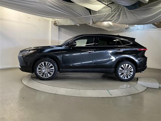 ハリアー Ｚ　クルーズＣ　ドライブレコーダ　Ｂカメラ　イモビ　ナビＴＶ　アルミホイル　ＥＴＣ車載器　ＥＳＣ　メディアプレイヤー接続　エアバッグ　スマートキー　オートエアコン　キーフリー　サイドエアバッグ　ＡＢＳ（4枚目）