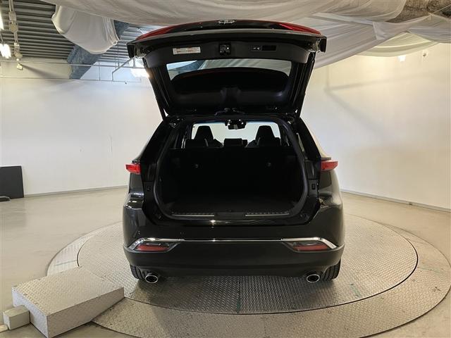 ハリアー Ｚ　クルーズＣ　ドライブレコーダ　Ｂカメラ　イモビ　ナビＴＶ　アルミホイル　ＥＴＣ車載器　ＥＳＣ　メディアプレイヤー接続　エアバッグ　スマートキー　オートエアコン　キーフリー　サイドエアバッグ　ＡＢＳ（9枚目）