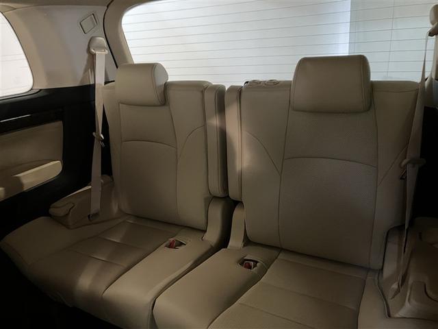 �R��ڃV�[�g���Ђ�т�Ƃ����X�y�[�X���m�ۂ��Ă��܂��B��l���ł̂��o�������΂�����ł��I