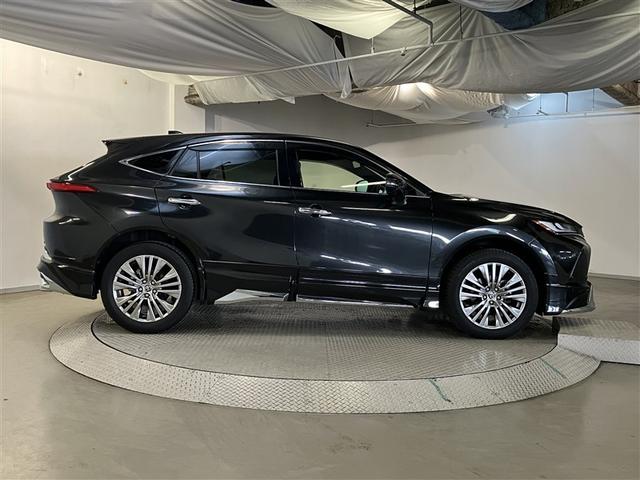 ハリアー Ｚ　レザーパッケージ　ＴＶナビ　エアロ　地上デジタル　盗難防止装置　革Ｓ　パワ－シ－ト　メモリナビ　横滑り防止機能　ＡＵＸ　ドラレコ付　エアバッグ　Ｂモニター　アルミ　クルコン　ＬＥＤ付　ＡＢＳ　パワーウィンドウ　エアコン（4枚目）