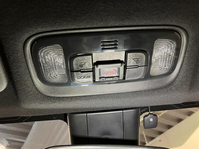 ヤリス Ｚ　ナビＴＶ　パワステ　メディアプレイヤー接続　ＥＳＣ　ＬＥＤライト　地デジテレビ　サイドエアバック　クルーズＣ　リモコンキー　オ－トエアコン　イモビ　ＡＢＳ　エアバッグ　パワーウィンドウ　ＥＴＣ（24枚目）