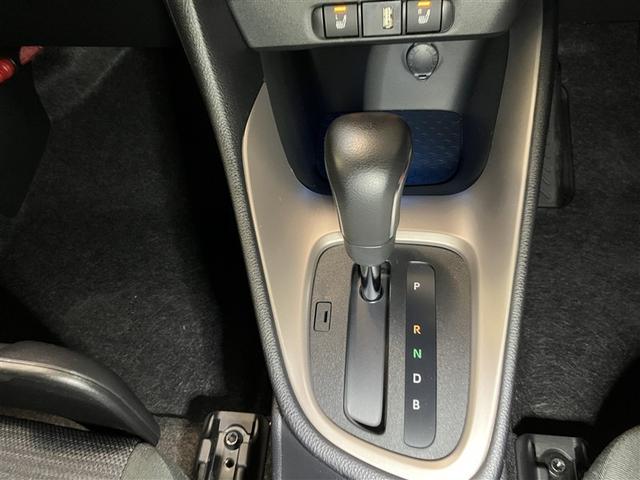 ヤリス Ｚ　ナビＴＶ　パワステ　メディアプレイヤー接続　ＥＳＣ　ＬＥＤライト　地デジテレビ　サイドエアバック　クルーズＣ　リモコンキー　オ－トエアコン　イモビ　ＡＢＳ　エアバッグ　パワーウィンドウ　ＥＴＣ（33枚目）