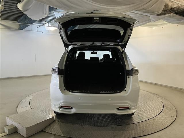 ハリアー エレガンス　パワーウインドウ　インテリジェントクリアランスソナー　エアバック　カーテンエアバッグ　スマートキー＆プッシュスタート　イモビライザー　メモリ－ナビ　ＰＷシート　ＥＴＣ車載器　アルミ　横滑防止装置（9枚目）