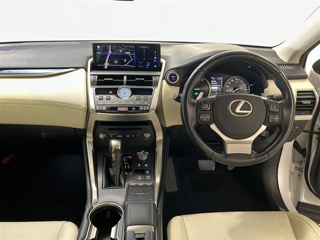 ＮＸ ＮＸ３００ｈ　バージョンＬ　衝突被害軽減装置　地上デジタル　クルコン　ガラスルーフ　１００Ｖ充電　電動シート　メディアプレイヤー接続　ナビＴＶ　アルミホイール　パワーウィンドウ　メモリーナビ　ＥＴＣ　ＤＶＤ再生　ＬＥＤライト（11枚目）
