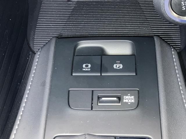 ハリアー Ｇ　エアロ　メディアプレイヤー接続　バックモニタ　アクティブクルーズコントロール　スマートキー＆プッシュスタート　横滑防止装置　メモリ－ナビ　アルミ　ナビＴＶ　ＬＥＤヘッドライト　運転席パワーシート　ＰＳ（56枚目）