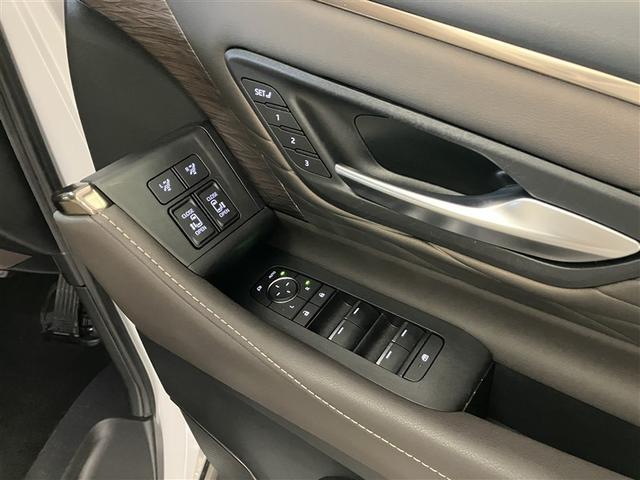 アルファードハイブリッド エグゼクティブラウンジ　本革シート　エアロ　パワーシート　フルセグＴＶ　ムーンルーフ　ＬＥＤヘッドランプ　メモリナビ　ＡＢＳ　ミュージックプレイヤー接続可　３列シート　オートクルーズコントロール　ＥＴＣ　スマートキー　認定車（32枚目）