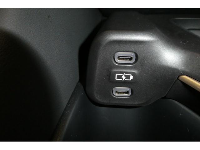 クラウンクロスオーバー Gアドバンスド・レザーパッケージ オートエアコン クルーズコントロール サポカー安全装置 VSC横滑り防止機能 フルセグ TCナビ 本革 パワーシート アルミホイール LEDライト スマートキー ETC Bカメラ 4WD 5人 CVT(42枚目)