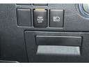 ２．５Ｓ　タイプゴールドＩＩ　ＬＥＤランプ　Ｂカメラ　スマートキ　ＡＣ１００Ｖ　フルセグＴＶ　盗難防止システム　ダブルエアコン　助手席エアバッグ　ＥＴＣ　エアロ　オートクルーズ　３列シート　ミュージックプレイヤー接続可　エアバッグ（25枚目）