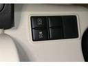 Ｘ　ＥＴＣ装備　地デジ　バックガイドモニター　運転席助手席エアバック　マニュアルエアコン　キーフリーシステム　アイドルストップ　メモリーナビゲーション　横滑防止装置　エアバック付き　三列シート　ナビＴＶ（21枚目）