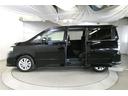 ヴォクシー ＺＳ　Ｗエアバック　地デジＴＶ　ダブルエアコン　キーフリー　フルフラット　ＰＳ　ナビ＆ＴＶ　運転席エアバッグ　Ｂモニタ－　パワーウィンドウ　ウォークスルー　ＨＤＤナビ　ＡＢＳ　アルミホイール　ＥＴＣ車載器（5枚目）