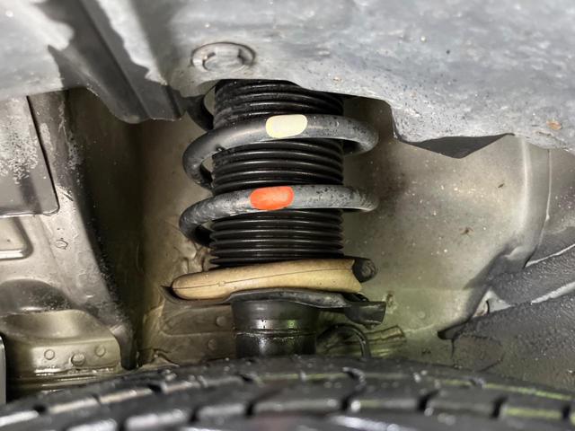 ノート e-パワー メダリスト 純正ナビ 全周囲カメラ エマージェンシーブレーキ レザー調シート ドラレコ スマートキー LEDヘッドライト デジタルインナーミラー オートライト 純正15インチAW Bluetooth再生(19枚目)