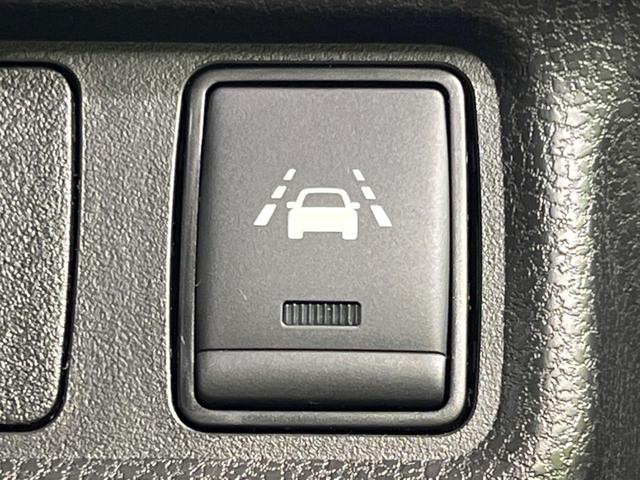 ノート e-パワー メダリスト 純正ナビ 全周囲カメラ エマージェンシーブレーキ レザー調シート ドラレコ スマートキー LEDヘッドライト デジタルインナーミラー オートライト 純正15インチAW Bluetooth再生(28枚目)