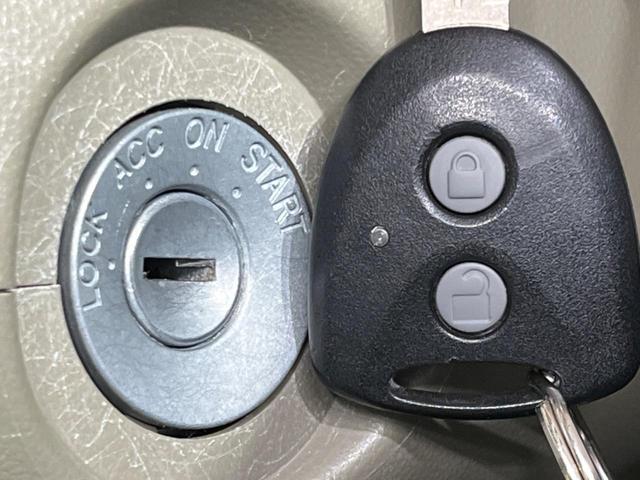 プレオ Ｆスペシャル　ＭＴ車　オーディオ　キーレス（4枚目）